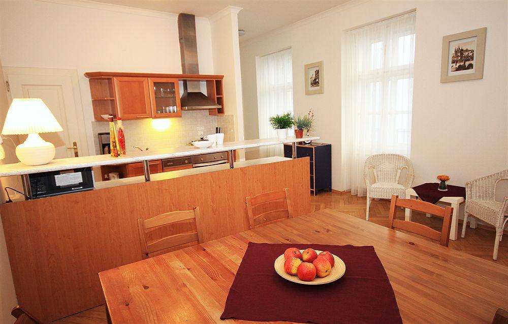 Leo Apartments Old Town Prague Luaran gambar