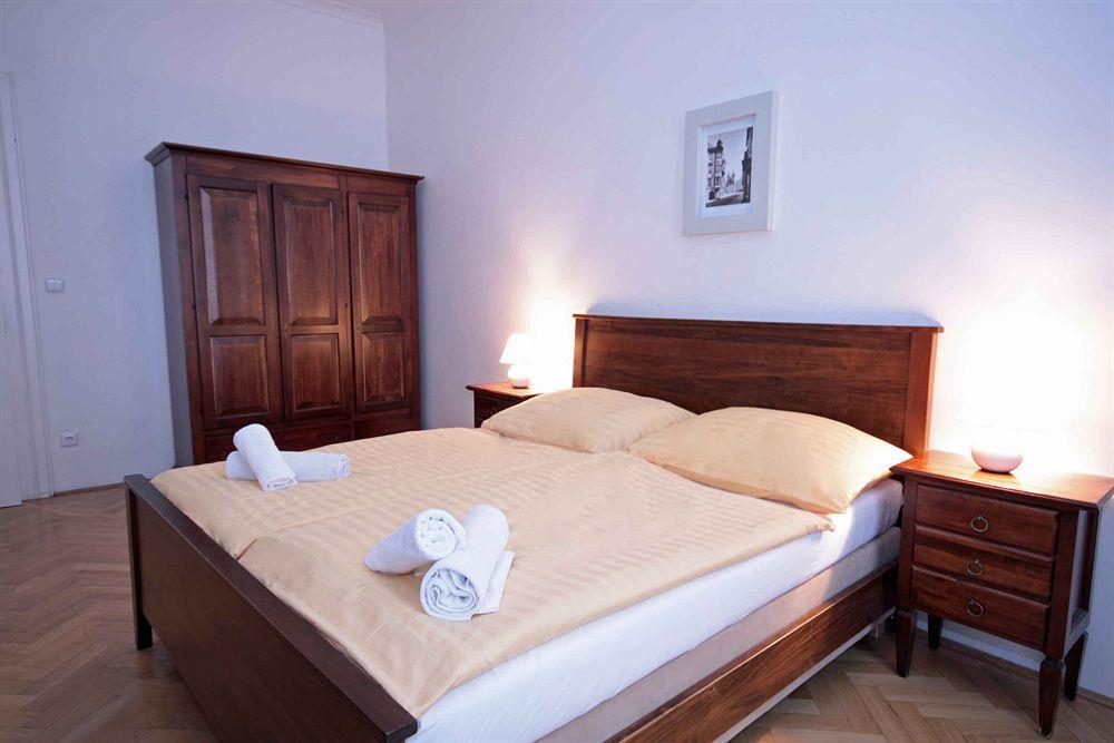 Leo Apartments Old Town Prague Luaran gambar