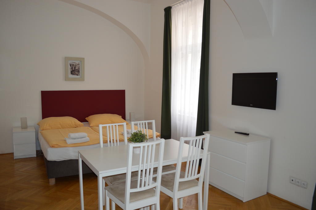 Leo Apartments Old Town Prague Luaran gambar