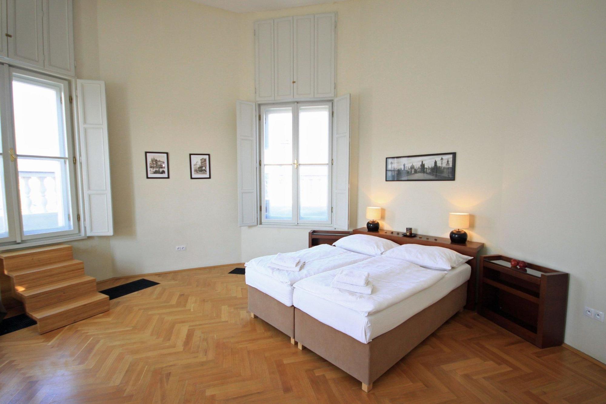 Leo Apartments Old Town Prague Luaran gambar