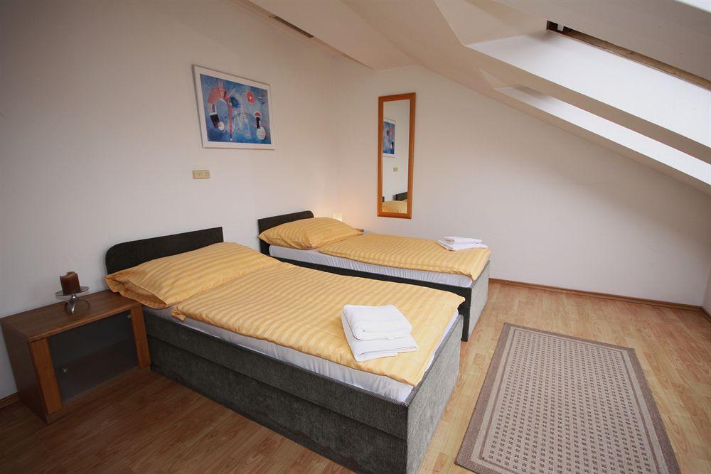 Leo Apartments Old Town Prague Luaran gambar