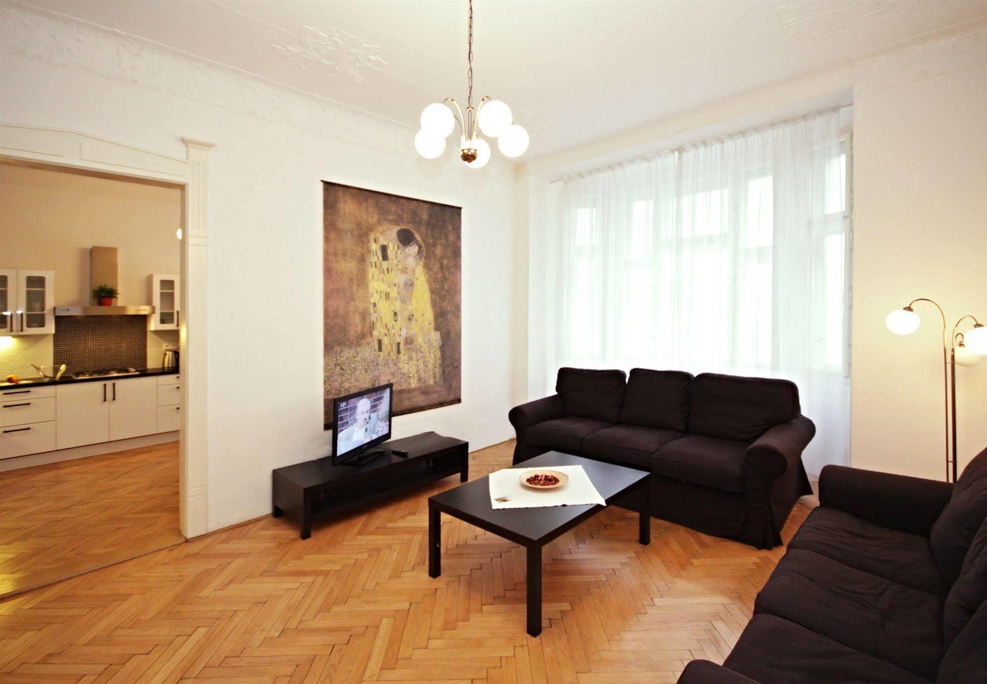 Leo Apartments Old Town Prague Luaran gambar