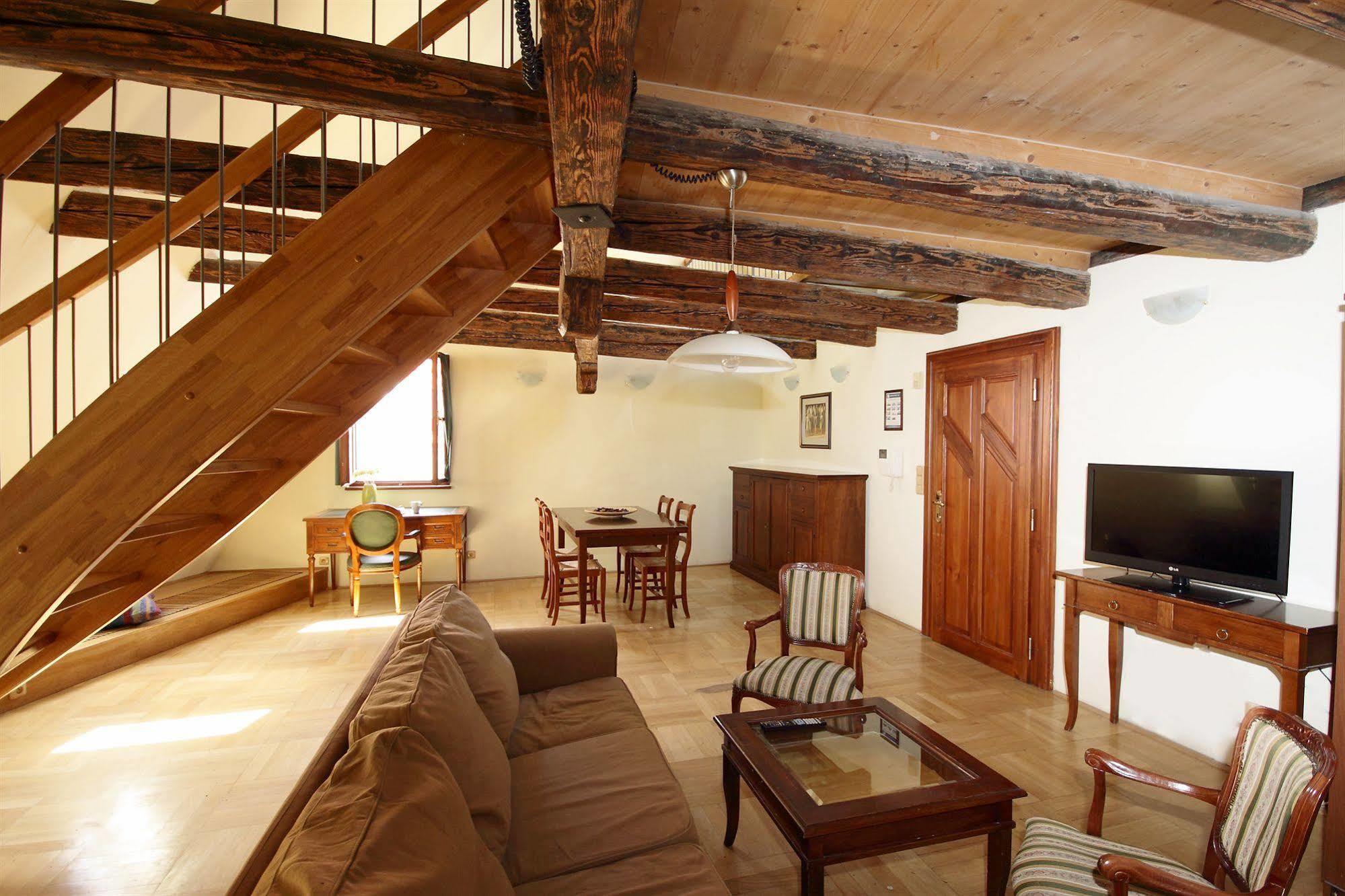 Leo Apartments Old Town Prague Luaran gambar